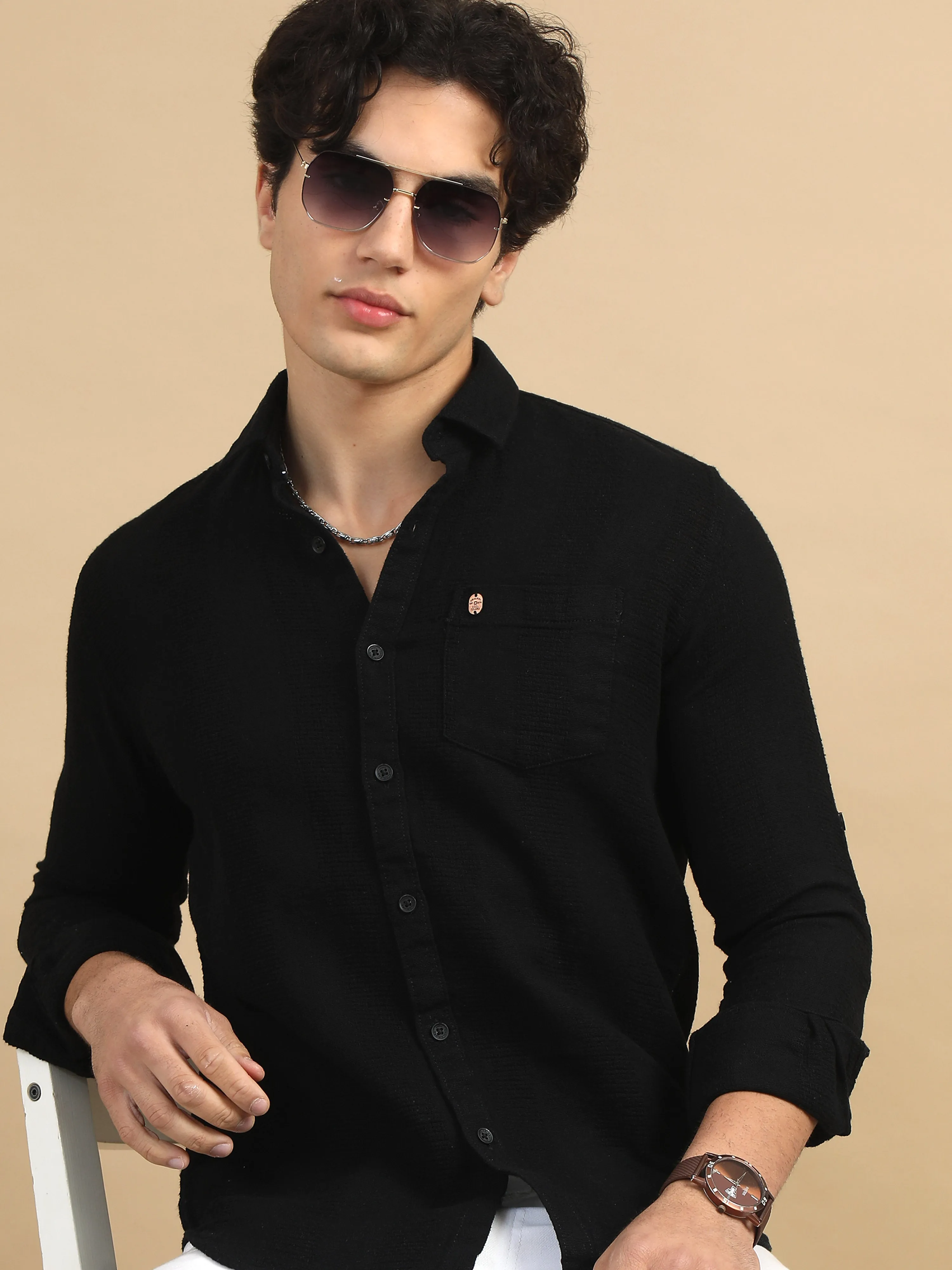 Men Black Slim Fit Textured Full Sleeve Casual Shirt