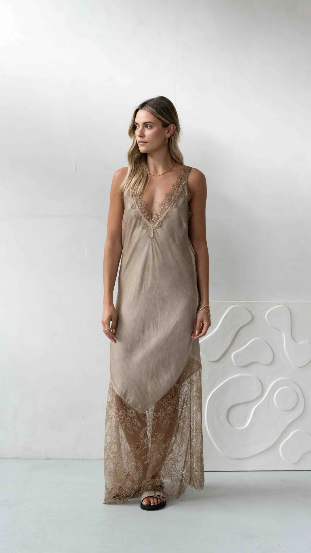 SOLANGE SLIP DRESS - SAND