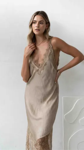 SOLANGE SLIP DRESS - SAND