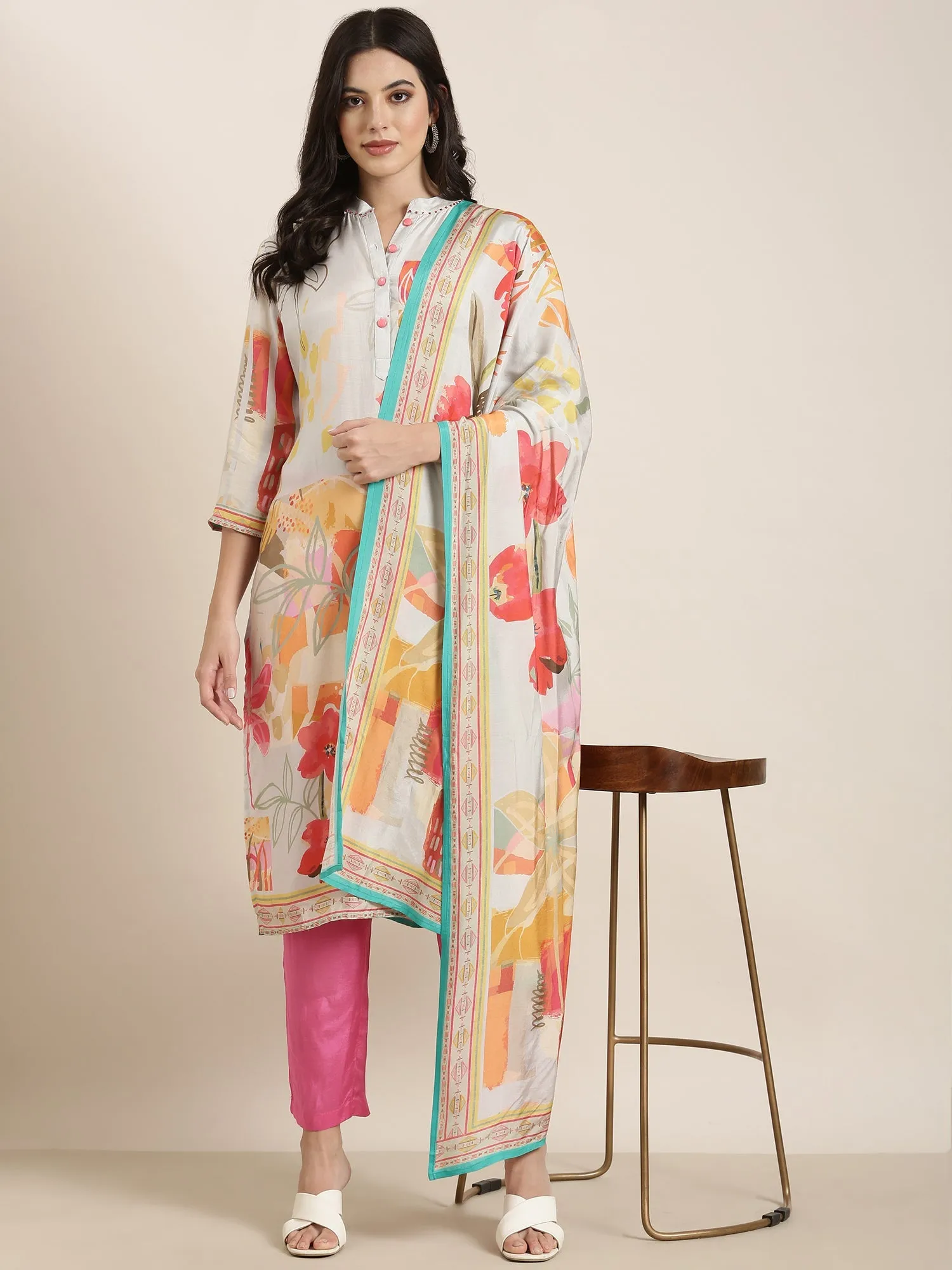 Women Straight Grey Floral Kurta and Trousers Set Comes With Dupatta